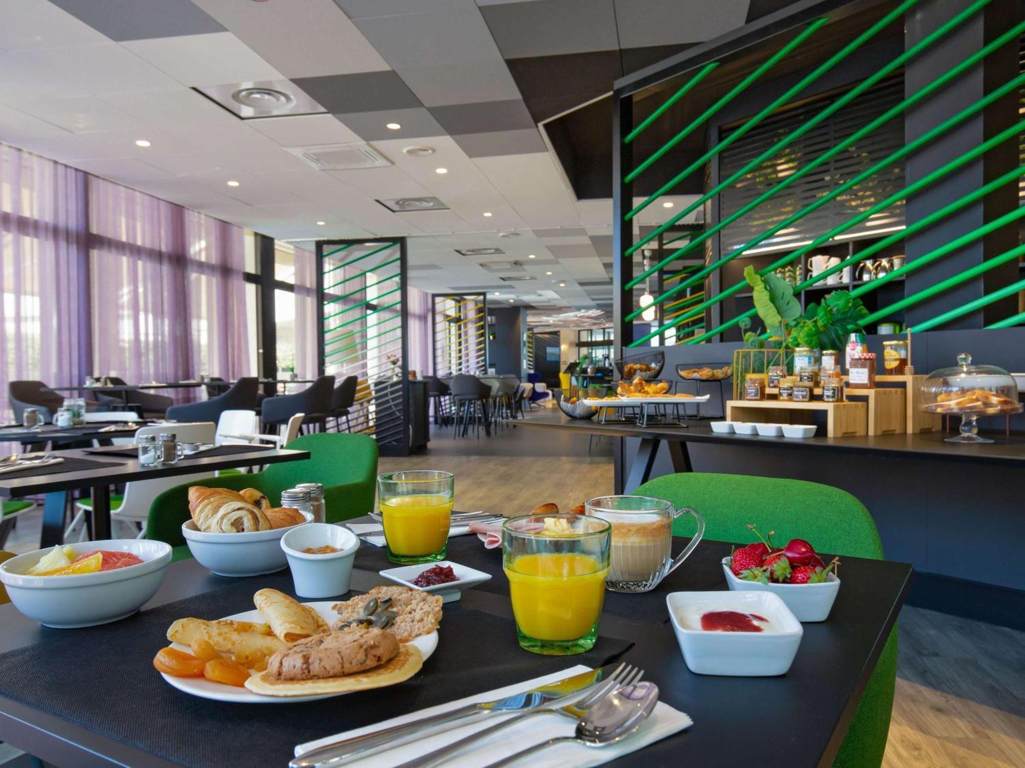 Mercure Hyeres Centre Cote D'Azur Buitenkant foto