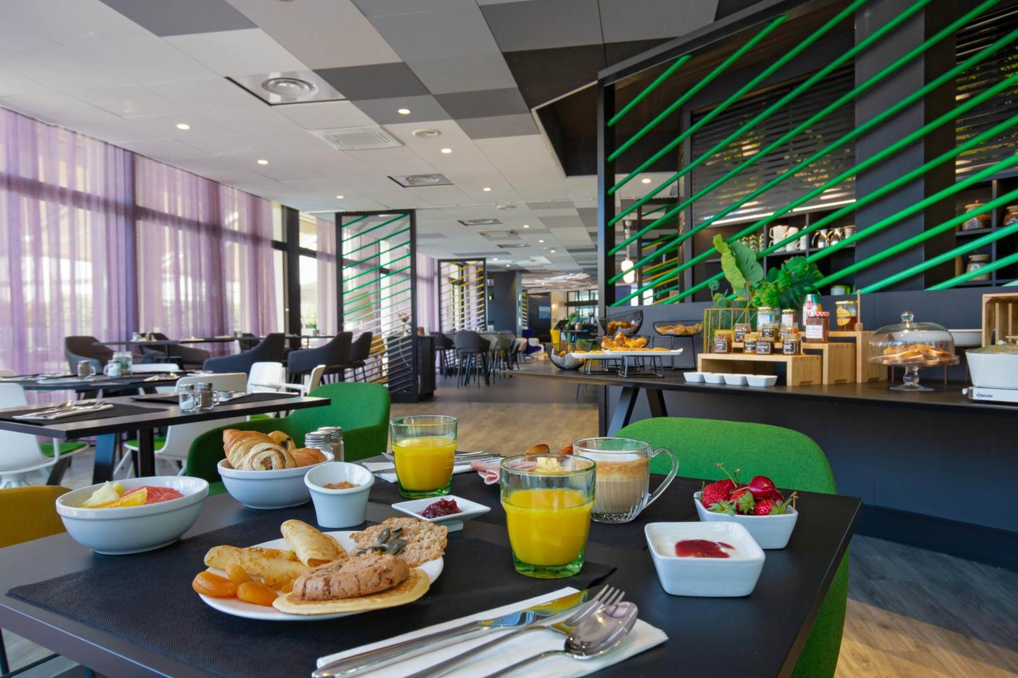 Mercure Hyeres Centre Cote D'Azur Buitenkant foto