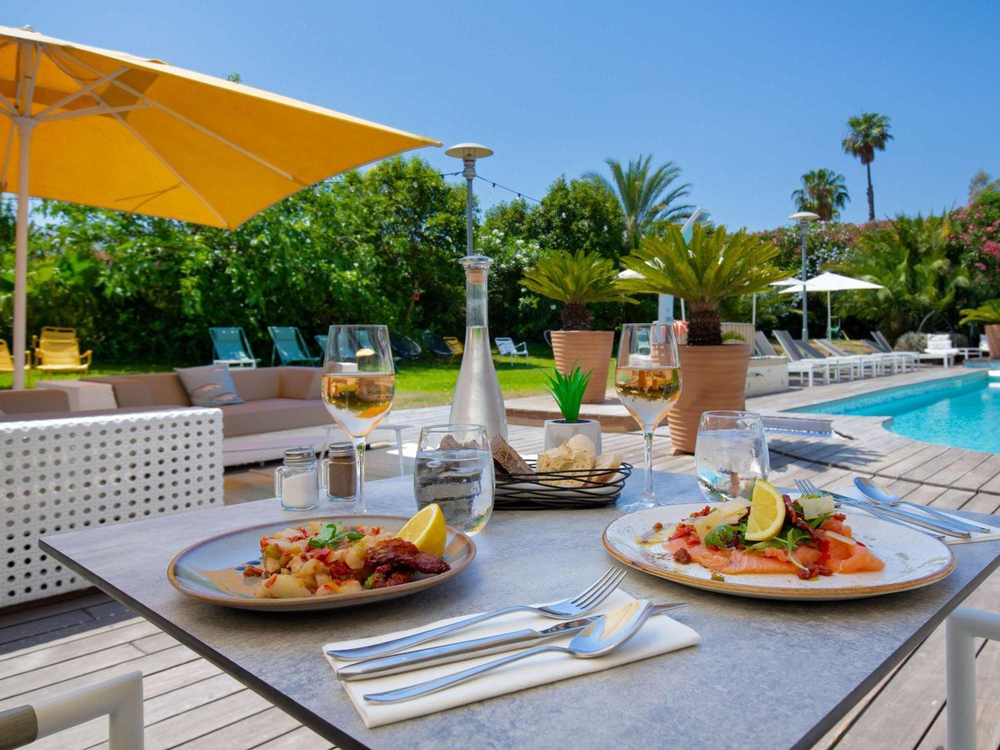 Mercure Hyeres Centre Cote D'Azur Buitenkant foto